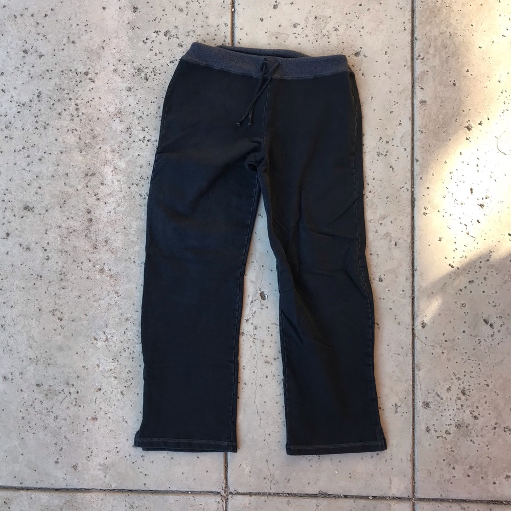 Black sweatpants/lounge pants w/gray waistband